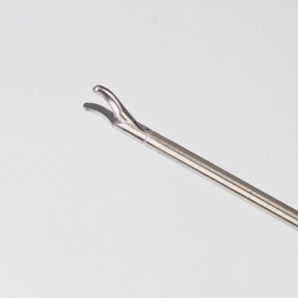 Laparoskopik Sağ El Needle Holder - Plastik Saplı - PraticMed ürün görseli 1