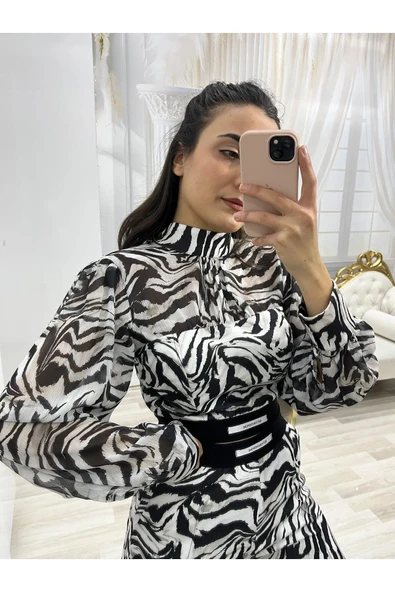 ZEBRA DESENLİ BELİ LASTİKLİ BLUZ - Resim 2