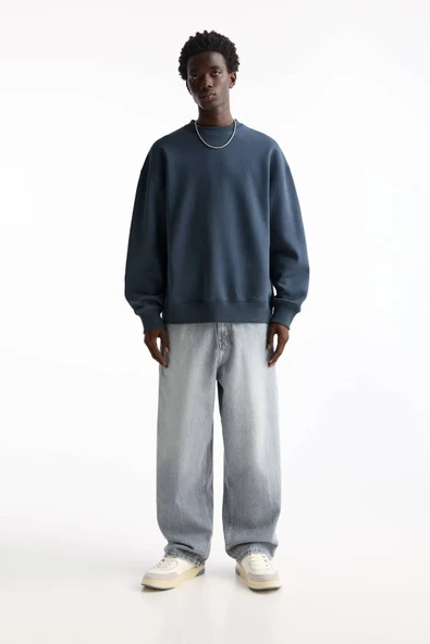 Pull & Bear Bisiklet yaka basic sweatshirt ürün görseli 1