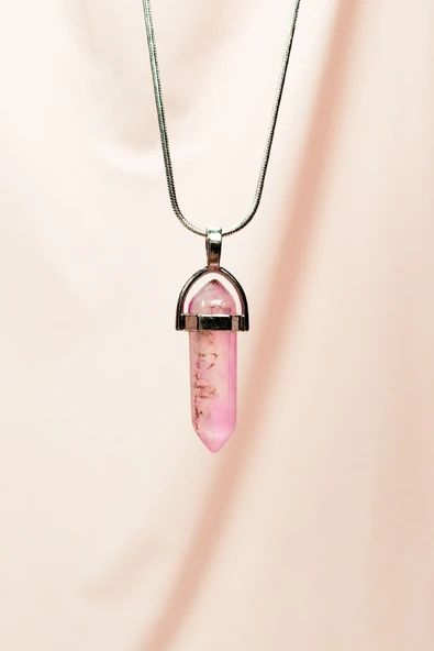 Pembe Kuvars Doğal Taşı Zincirli El Yapımı Tasarımlı Kolye Uç: 3,5 cm Zincir: 20 cm Kutulu ürün görseli 1