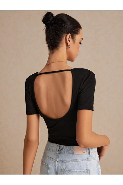 V Yaka Sırtı Açık İpli Siyah Renk Fitilli Kısa Kollu Slim Fit Crop Top Bluz ürün görseli 1