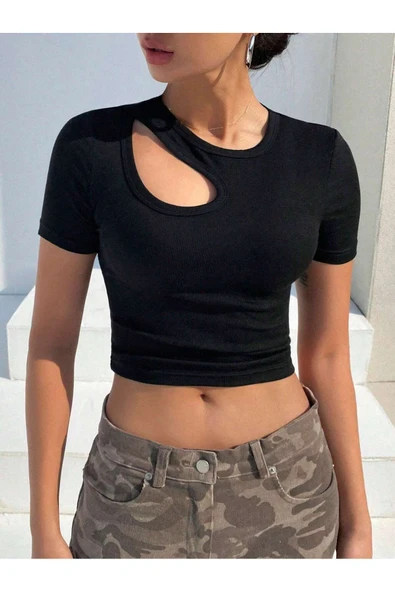 Bisiklet Yaka Asimetrik Stil Siyah Renk Fitilli Kısa Kollu Slim Fit Crop Top Bluz ürün görseli 1