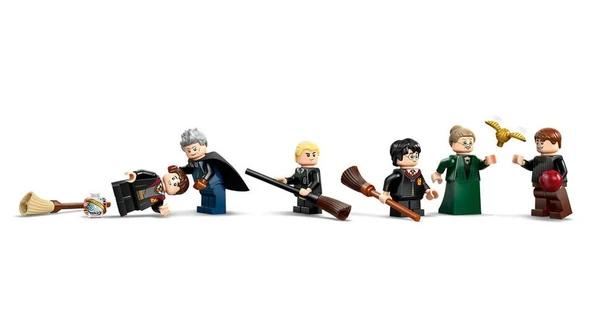 LEGO Harry Potter 76447 Hogwarts Castle: Flying Lessons - Resim 4