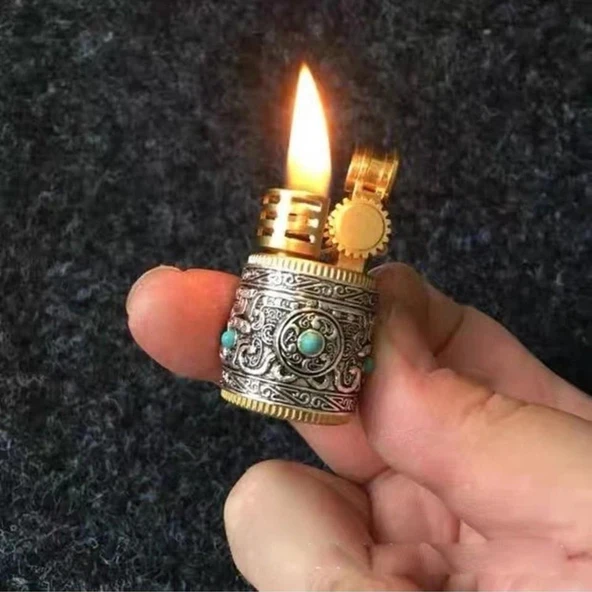 Mini Retro Sultan Benzinli İşlemeli Kadın Çakmak - Resim 3