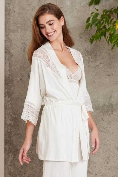 Pierre Cardin 2820 Kadın Ekru Dantelli Penye 3'lü Sabahlıklı Pijama Takım ürün görseli 1