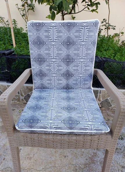 1 Adet Komutan Arkalıklı Sandalye Minderi, Extra Kalın (Kalınlık 5cm)-Nokta Siyah Beyaz ürün görseli 1