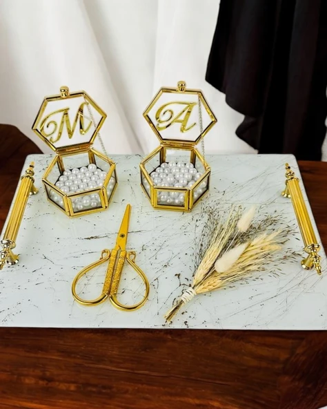 Soulmate Desenli Söz Nişan Tepsisi  gold ürün görseli 1