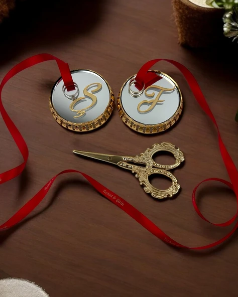 Neve Aynalı Yükselti ve Söz Makası Seti  gold ürün görseli 1