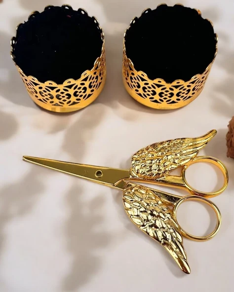 Essenza Gold Kadife Yükselti ve Söz Makası   gold ürün görseli 1