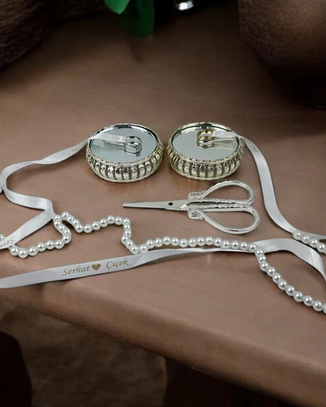 Lucea Gümüş Aynalı Yükselti ve Söz Makası Seti  gümüş ürün görseli 1