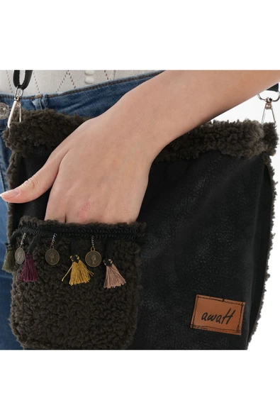ÇANTA avvaH Özel Tasarım Siyah Deri Peluş Desenli Kol Çantası SDHPSA1013 ürün görseli 1