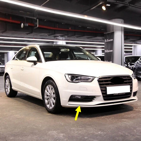 Audi A3 Sedan 2013-2016 Sağ Sis Far Çerçevesi Alt Çıtası 8V5807534 ürün görseli 1