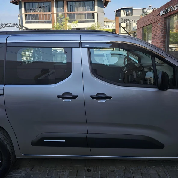 Opel Combo E Kromlu Cam Rüzgarlığı 2019 Model VeSonrası - Resim 4