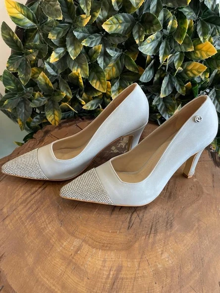 Pierre Cardin Önü ve Topuğu Taşlı Gri Stiletto 52610 ürün görseli 1
