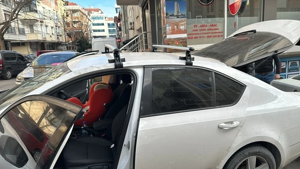 Skoda Octavia Oluksuz Tip Port Bagaj Tavan Çıtası Ara Atkı Kapıdan Sıkıştırmalı ürün görseli 1