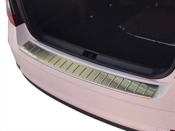 Skoda Octavia A7 Arka Tampon Eşiği Krom 2013 ve Sonrası ürün görseli 1