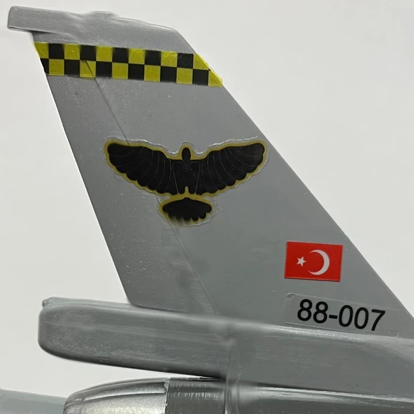 F-16C MAKET MONTAJLI 193 FILO ( ONCEL ) - Resim 5