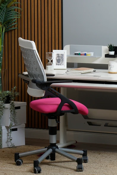 Creo Mobili Yükseklik ve Sırt Ayarlı Vega Çalışma Sandalyesi, Ofis ve Bilgisayar Koltuğu Beyaz/Fuşya ürün görseli 1
