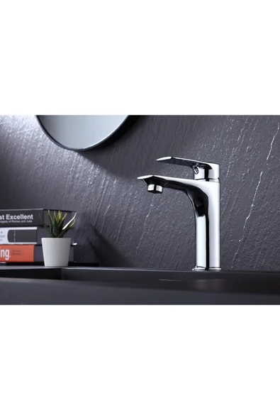 Lavabo Bataryası Kare Modern Tasarım Banyo Bataryası Gümüş Renk ürün görseli 1