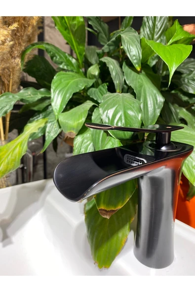 Mat Siyah Şelale Lavabo Bataryası Siyah Lavabo Musluğu Siyah Banyo Bataryası ürün görseli 1