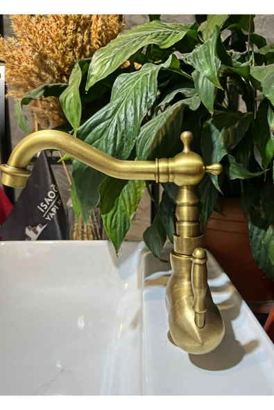Antik Gold Lavabo Bataryası Klasik Vintage Tasarım Eskitme Banyo Lavabo Bataryası ürün görseli 1
