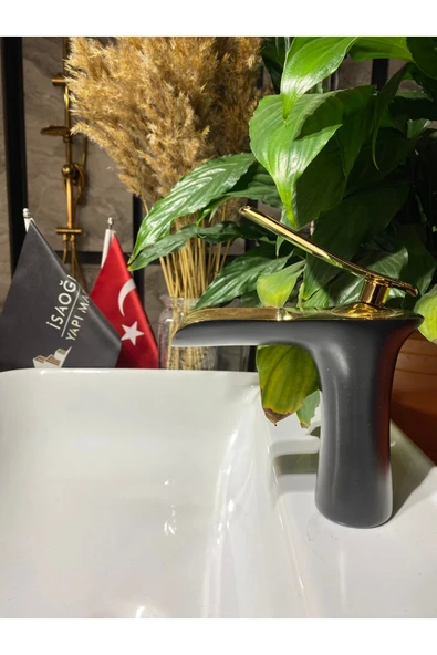 Gold Siyah Lavabo Bataryası Şelale Musluk Doğal Naturel Akışlı Banyo Musluğu ürün görseli 1