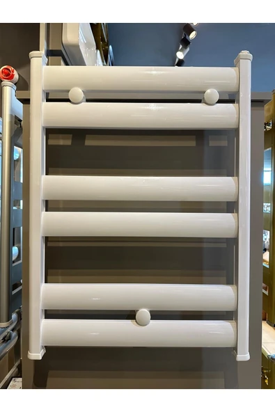 Beyaz Havlupan Mat Beyaz Vanalar Dahil Set Banyo Havlupan 50 70 Ölçü ürün görseli 1