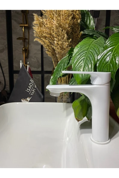 Beyaz Lavabo Bataryası Beyaz Banyo Musluğu Mat Beyaz Lavabo Musluk Kare Modern Tasarım ürün görseli 1