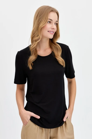 DESEN TRİKO Oversize Minimalist Yuvarlak Yaka Kadın T-Shirt - Kısa Kol ürün görseli 1