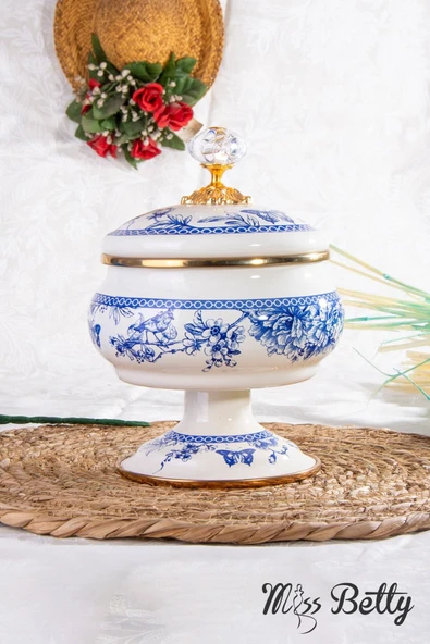 Miss Betty Emaye Ayaklı Şekerlik 18 Cm Blue Life ürün görseli 1