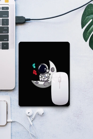 SonicTouch Yalnız Astronot Pürüzsüz Yüzey Kaymaz Taban Dikişsiz Kenar Gamer Oyuncu Mouse Pad 19x23cm ürün görseli 1