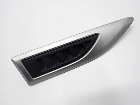 Captiva C140 2012-15 Ön Sağ Çamurluk Izgara Gm.95027407 ürün görseli 1