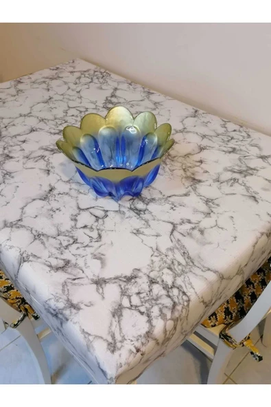 KAYDIRMAZ TABANLI PVC MUŞAMBA DESENLİ SİLİNEBİLİR MASA ÖRTÜSÜ ürün görseli 1