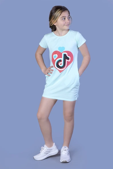 Toontoy Kız Çocuk İki Yanı Cepli Tiktok Baskılı Elbise ürün görseli 1