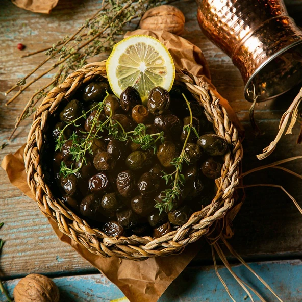 Seneye Meyve Verebilir Durumda Yağlılık Selelik Sofralık Gemlik Trilye Zeytin Fidanı (100-150 cm) ürün görseli 1