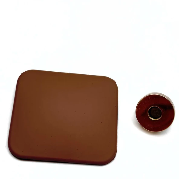 Çanta Aksesuar Sütlü Kahve  5x4.5 cm Mıknatıslı Mat  Kilit ürün görseli 1