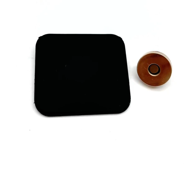 Çanta Aksesuar Siyah Renk  5x4.5 cm Mıknatıslı Mat  Kilit ürün görseli 1