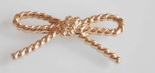 Çanta Aksesuar Light Gold İnce Fiyonk Plaka Süs ürün görseli 1