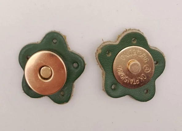 Çanta Aksesuar Yeşil Gerçek Derili Çiçek Model Mıknatıslı Çıtçıt Light Gold Metalli ürün görseli 1