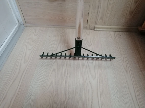Gürgen Saplı bahçe tırmık ürün görseli 1