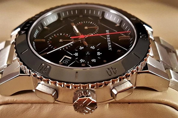 Burberry BU9380 Erkek Kol Saati - Resim 3