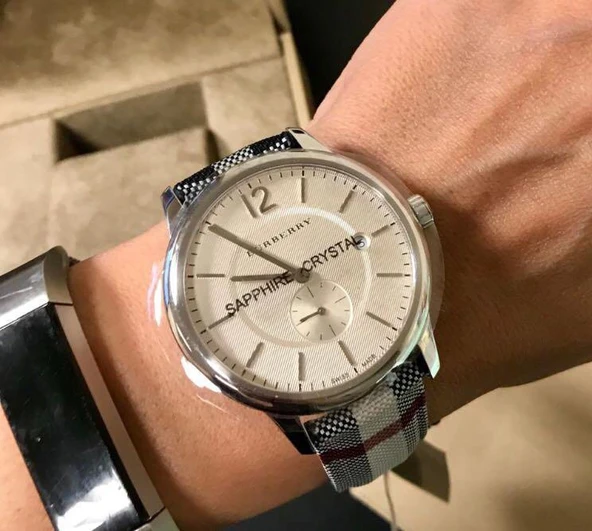 Burberry BU10002 Erkek Kol Saati - Resim 4