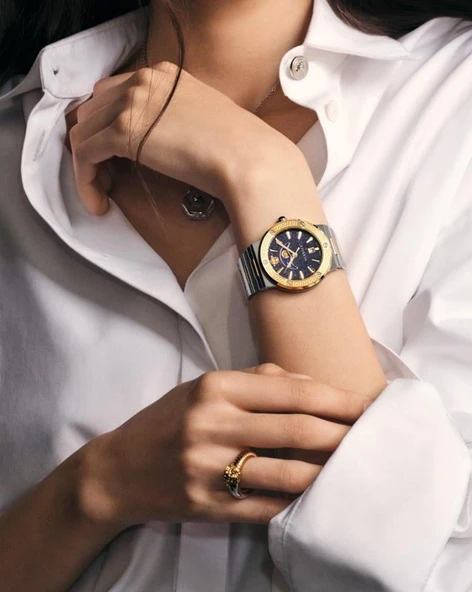 Versace VRSCVE7G00223 Kol Saati - Resim 7