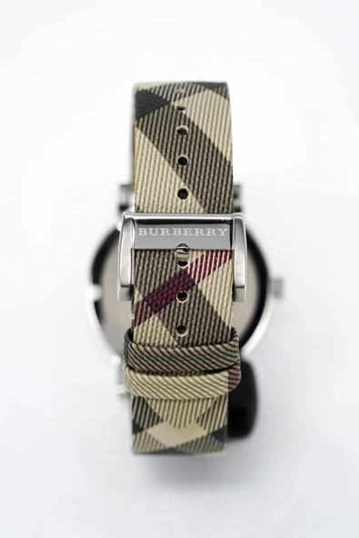 Burberry BU9023 Kadın Kol Saati - Resim 3