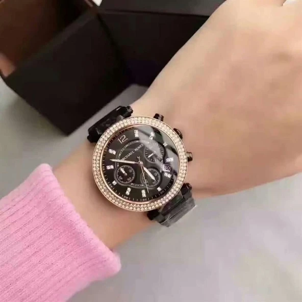 Michael Kors MK5885 Bayan Kol Saati - Resim 5