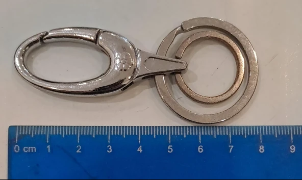 KÜÇÜK ELİPS ŞEKİL METAL ANAHTARLIK ürün görseli 1