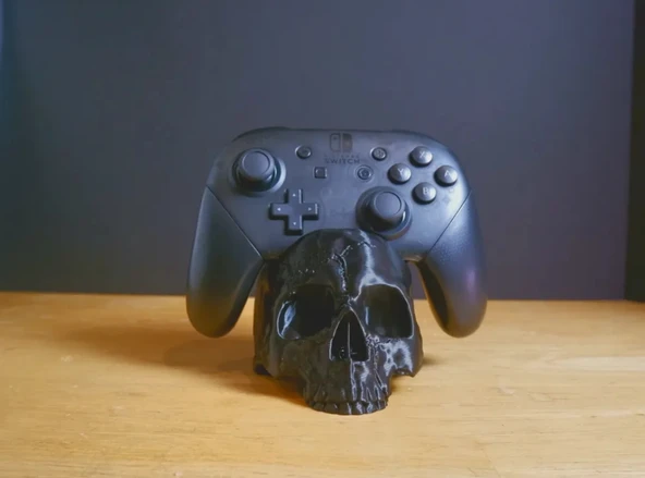 Kafatası Temalı Gamepad Standı – Şık ve Gotik Tasarım ürün görseli 1
