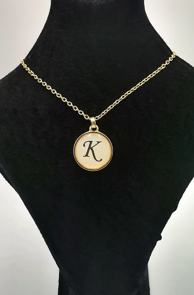 Gold Renk Büyük Boy Kararmaz ''K'' Harfli Kolye ürün görseli 1