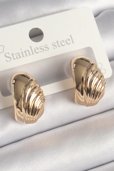 Pirinç Gold Renk İşleme Detaylı Yarım Halka Model Kadın Küpe TJ-BKP10245 ürün görseli 1
