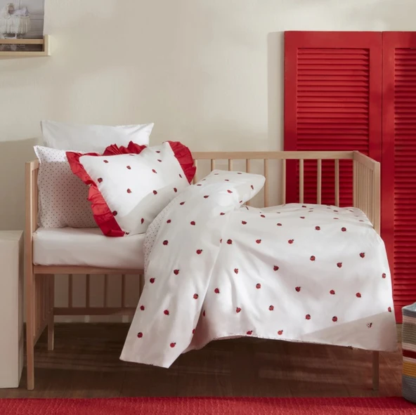 Karaca Home Ladybug Beyaz Kırmızı Bebek Nevresim Takımı ürün görseli 1